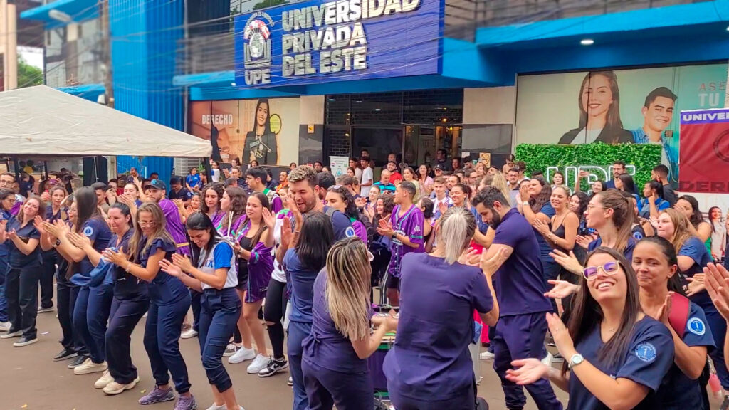 La UPE CDE celebra la llegada de Nuevos Estudiantes de Medicina con una Gran Fiesta de Bienvenida