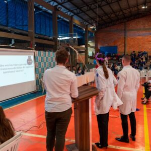 Exitosa primera Trivia Interdisciplinaria de Medicina en la UPE Ciudad del Este