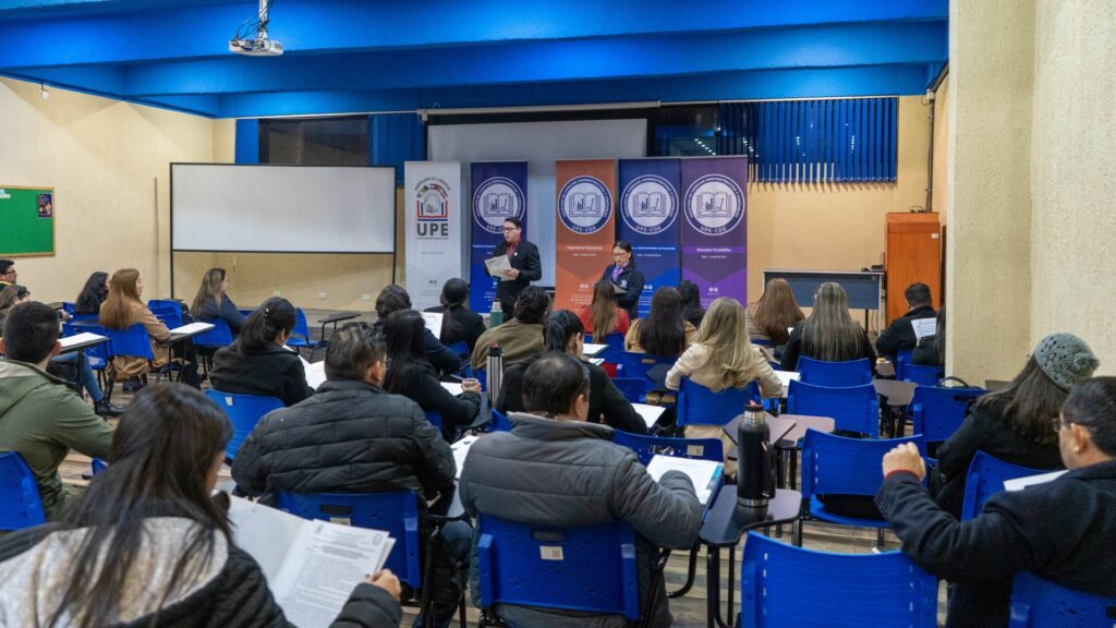 Claustro de Docentes del Segundo Semestre 2024 en la Facultad de Ciencias Administrativas y Contables de la UPE CDE