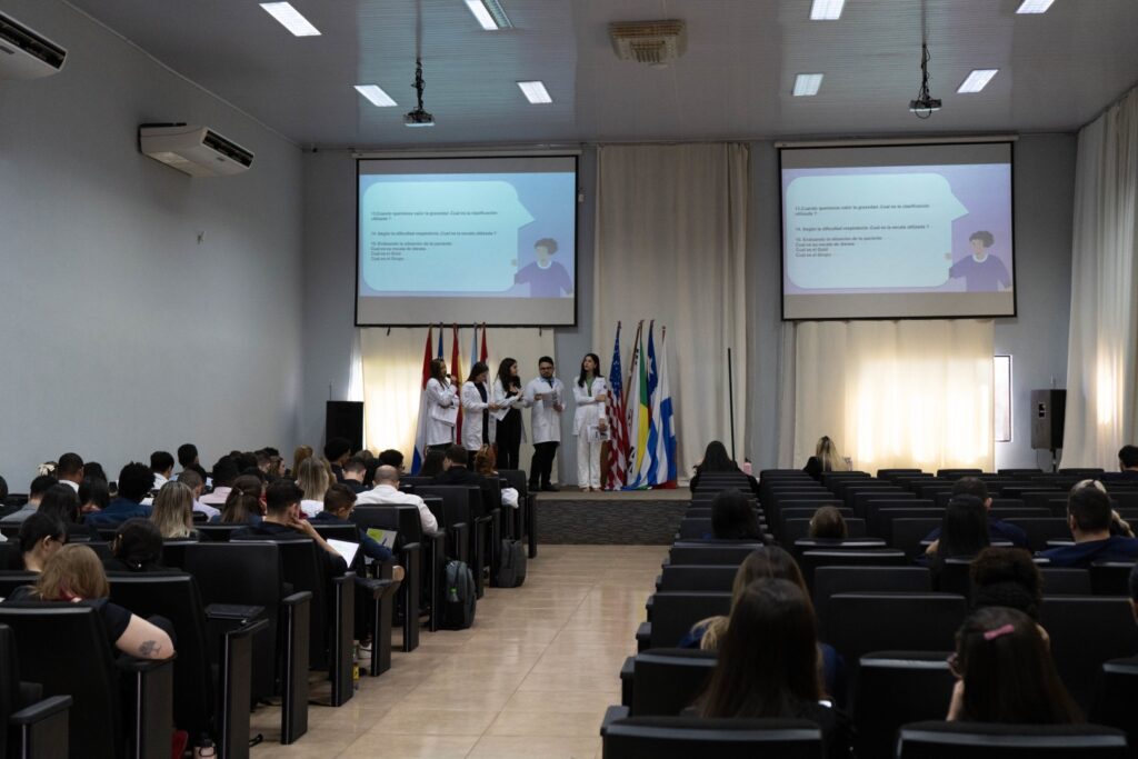 Estudiantes de Medicina de la UPE destacan en evaluación de Patología Quirúrgica y Médica