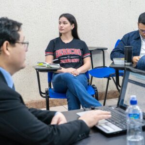 Alumnos de Derecho de la UPE CDE Participan en Simulación de Audiencia de Juicio de Interdicto Posesorio