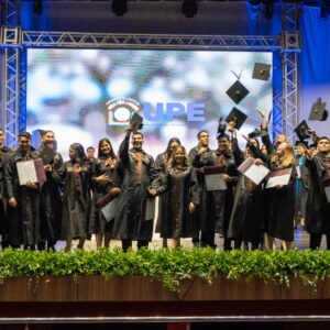 UPE CDE celebra la graduación de 171 nuevos profesionales