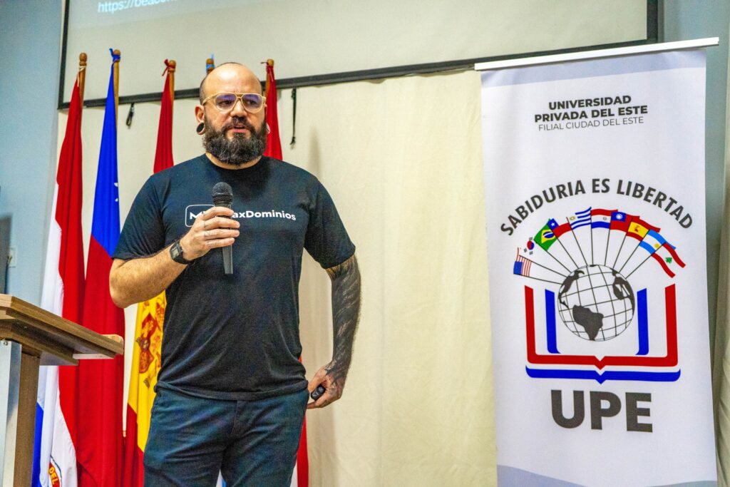 Conferencia Técnica: Impacto de la Inteligencia Artificial y el Teletrabajo en la Evolución del Mundo Laboral – UPE CDE