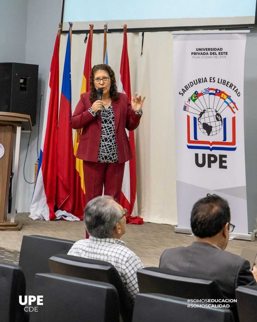 Fortalecimiento docente en la UPE CDE: Evaluación con enfoque por competencia