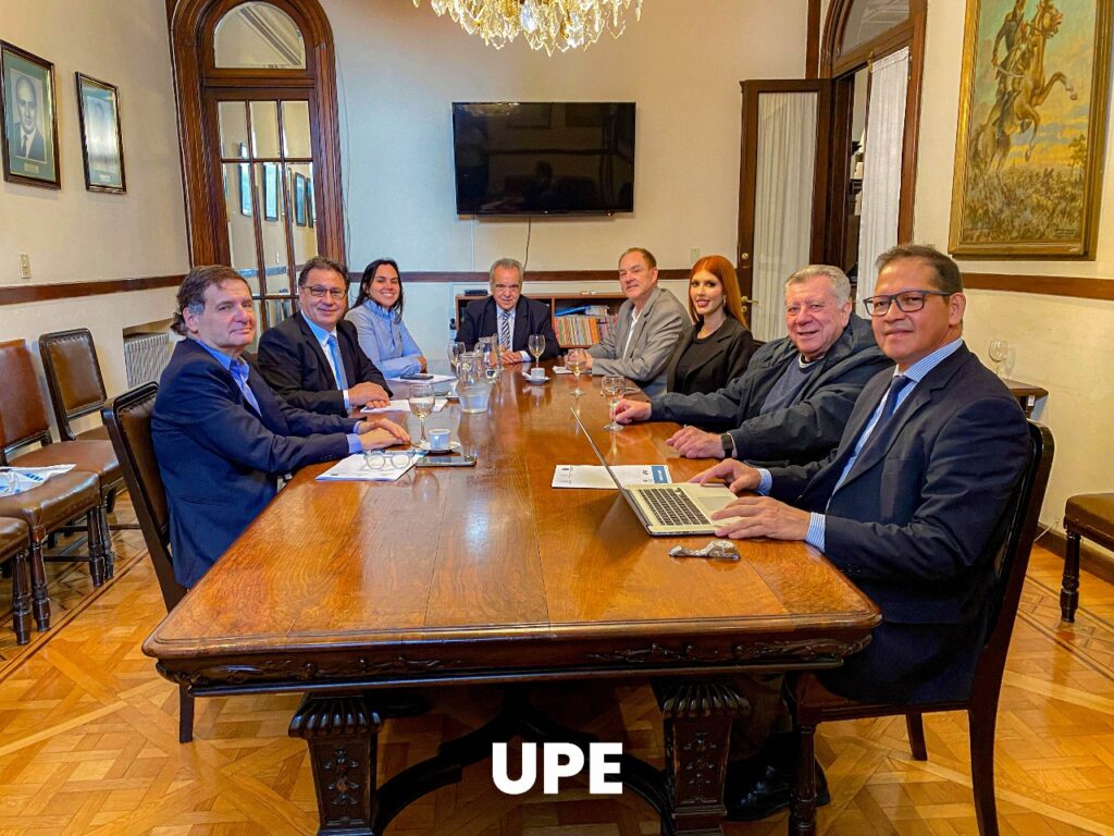 Proyección internacional y fortalecimiento académico en la formación jurídica de la UPE CDE