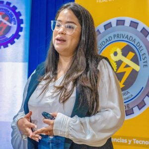 Tercera edición del curso “A un paso del TFG” fortalece la formación investigativa en la Facultad de Ciencias y Tecnologías de la UPE CDE