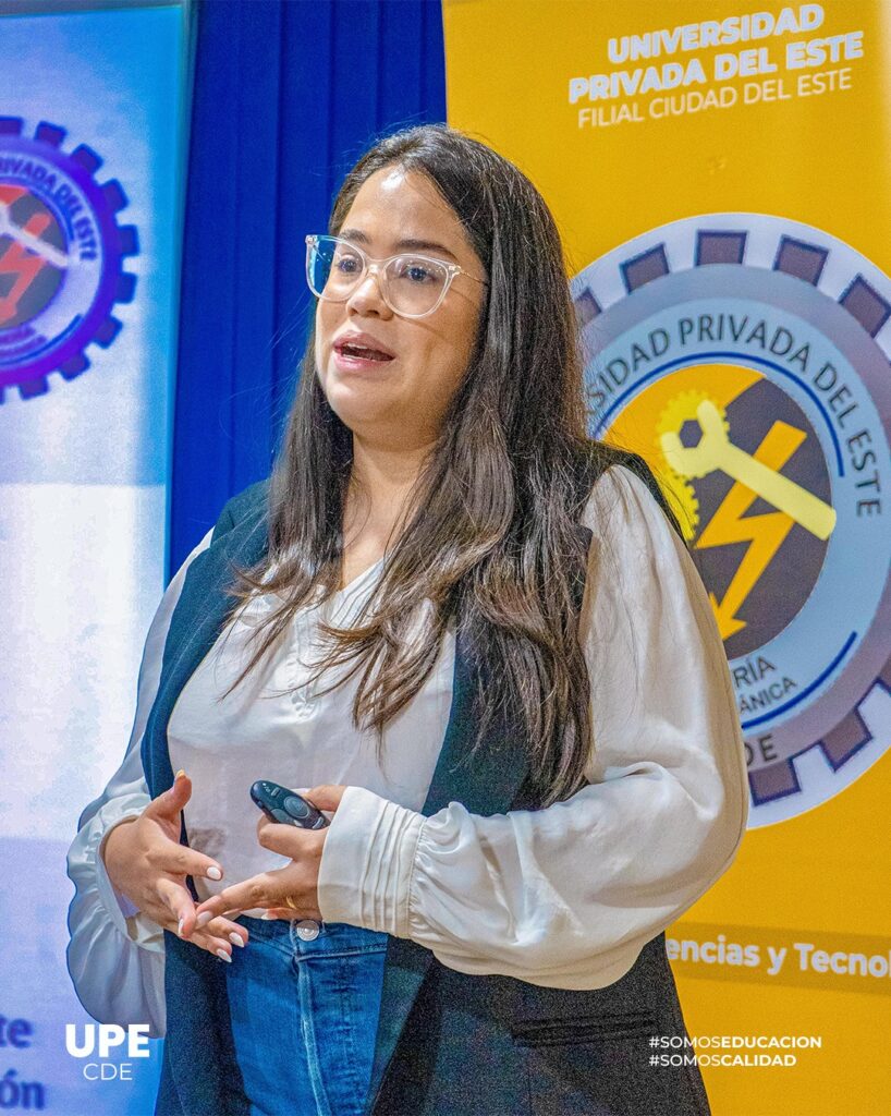 Tercera edición del curso “A un paso del TFG” fortalece la formación investigativa en la Facultad de Ciencias y Tecnologías de la UPE CDE