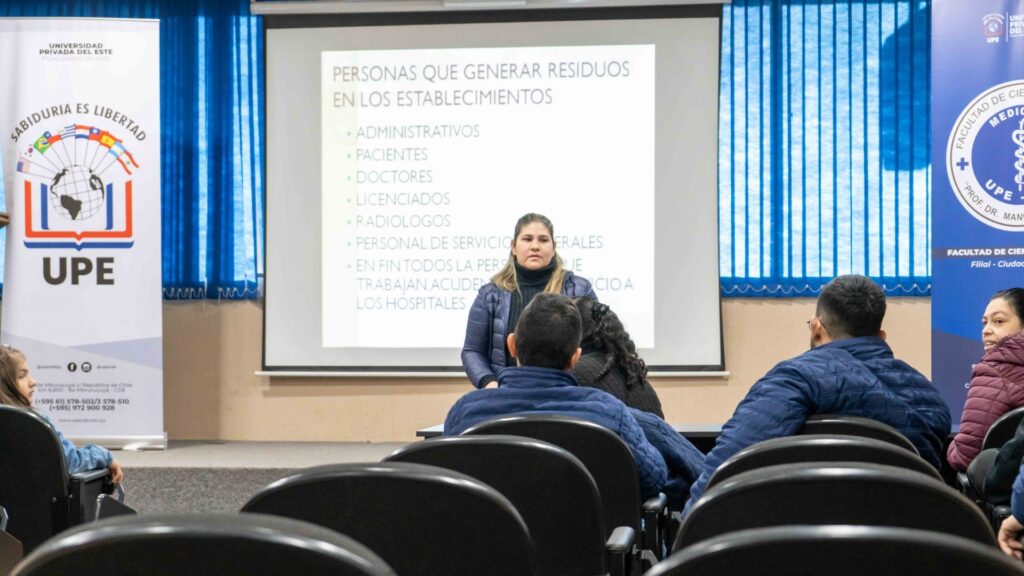 Facultad de Ciencias Médicas desarrolló capacitación sobre manejo de residuos hospitalarios y peligrosos