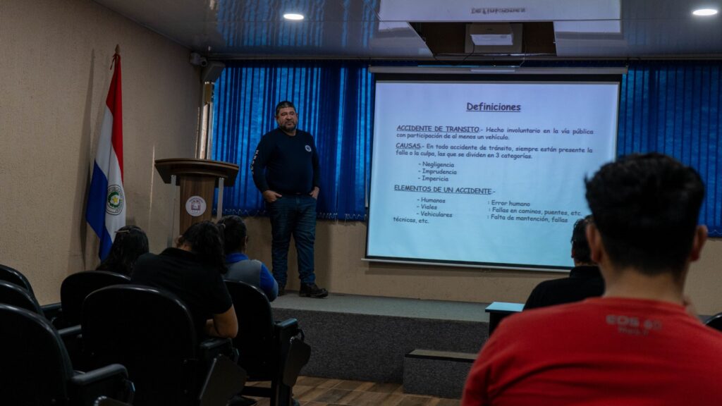 Charla : Primeros Auxilios en casos de Siniestros Viales