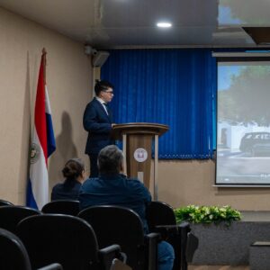 Defensa de Trabajo Final de Grado en Arquitectura en la UPE CDE