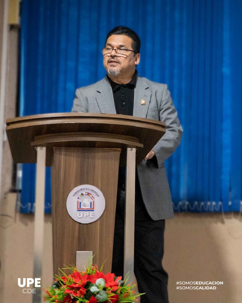 Clausura del Diplomado en Inteligencia Artificial Aplicada en la UPE CDE