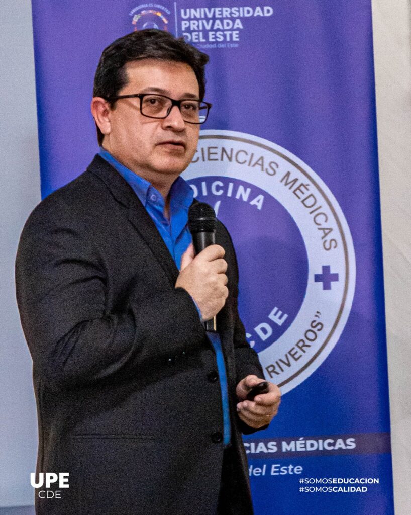 Facultad de Ciencias Médicas de la UPE CDE desarrolla seminario sobre Competencias Clínicas en Ginecología, Anatomía y Fisiología