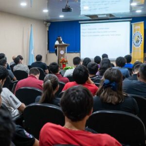 Charla sobre Inteligencia Artificial aplicada a la educación universitaria