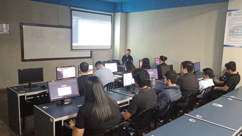 CAPACITACIÓN: USO DEL SISTEMA ACADÉMICO